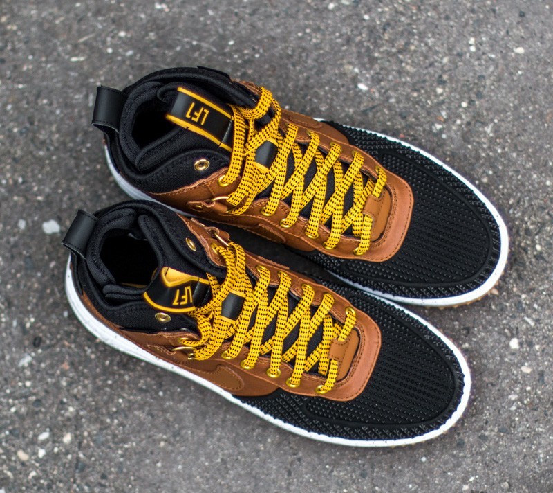 Men's shoes Nike Lunar Force 1 Duckboot Black/ Light British Tan- Gold Dirty White