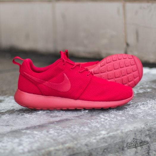 Nike roshe run all red new arrivals