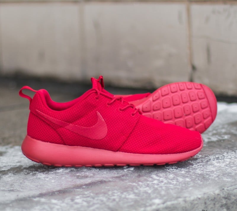 All red roshes deals