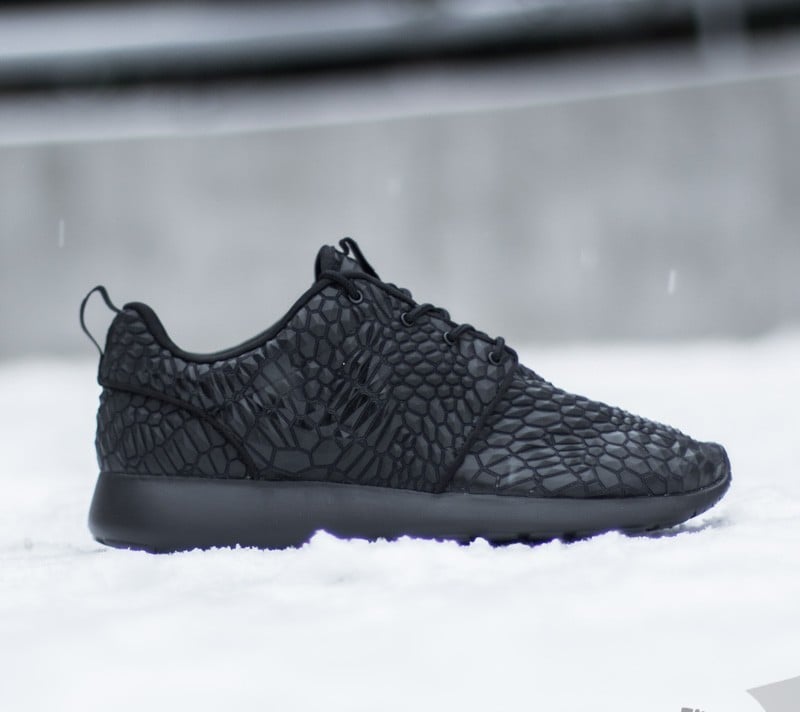 Skor för kvinnor Nike Wmns Roshe One DMB Black/ Black- Black