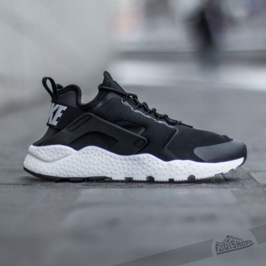 Nike Wmns Air Huarache Run Ultra