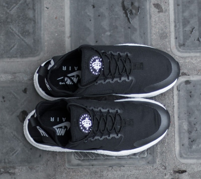 Air huarache ultra deals women's black and white