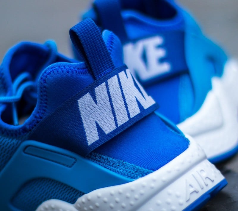 Chaussures et baskets femme Nike Wmns Air Huarache Run Ultra Photo Blue White Footshop