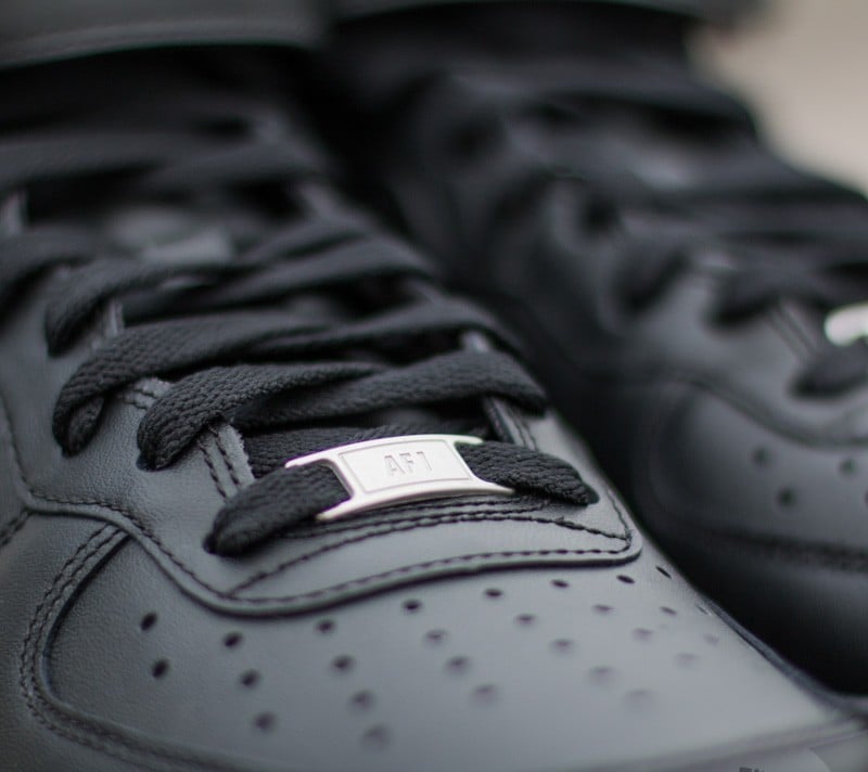 Naisten kengät Nike Wmns Air Force 1 Mid ´07 LE Black/ Black