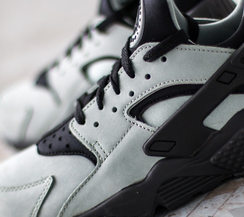 Men s shoes Nike Air Huarache Run Premium Mica Green Black Footshop