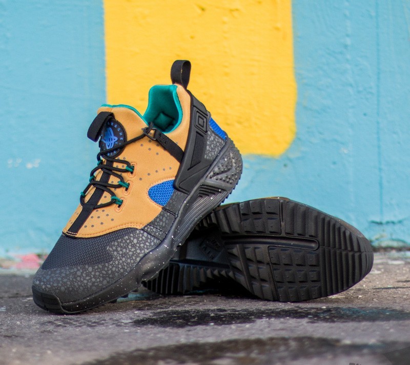 Nike huarache utility acg top