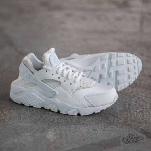 nike air huarache shoes triple white