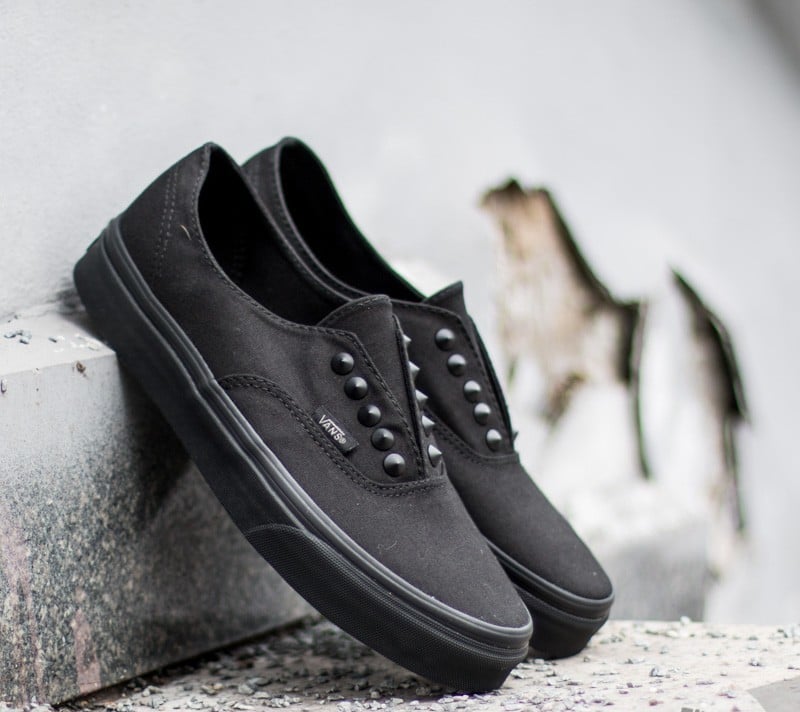 Vans authentic store gore black