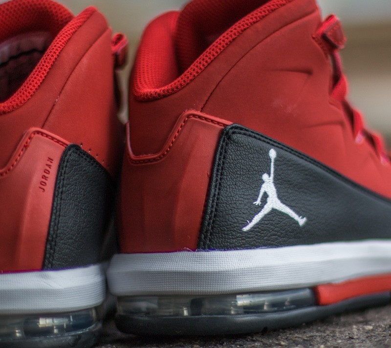 Zapatillas Hombre Jordan Air Deluxe Gym Red/ White- Black