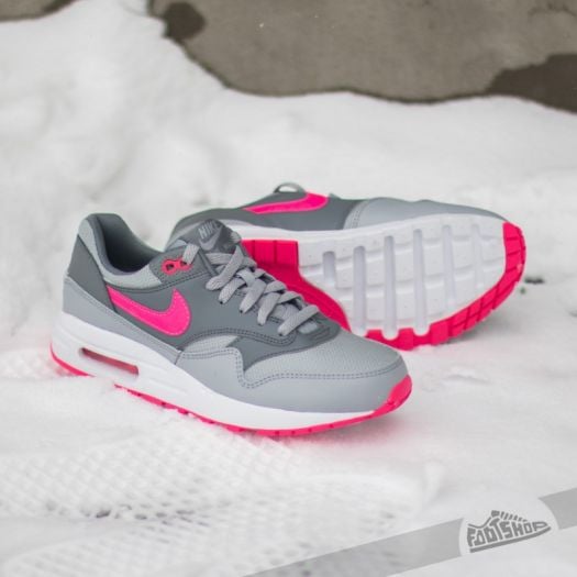 Grey and pink nike sneakers 2025