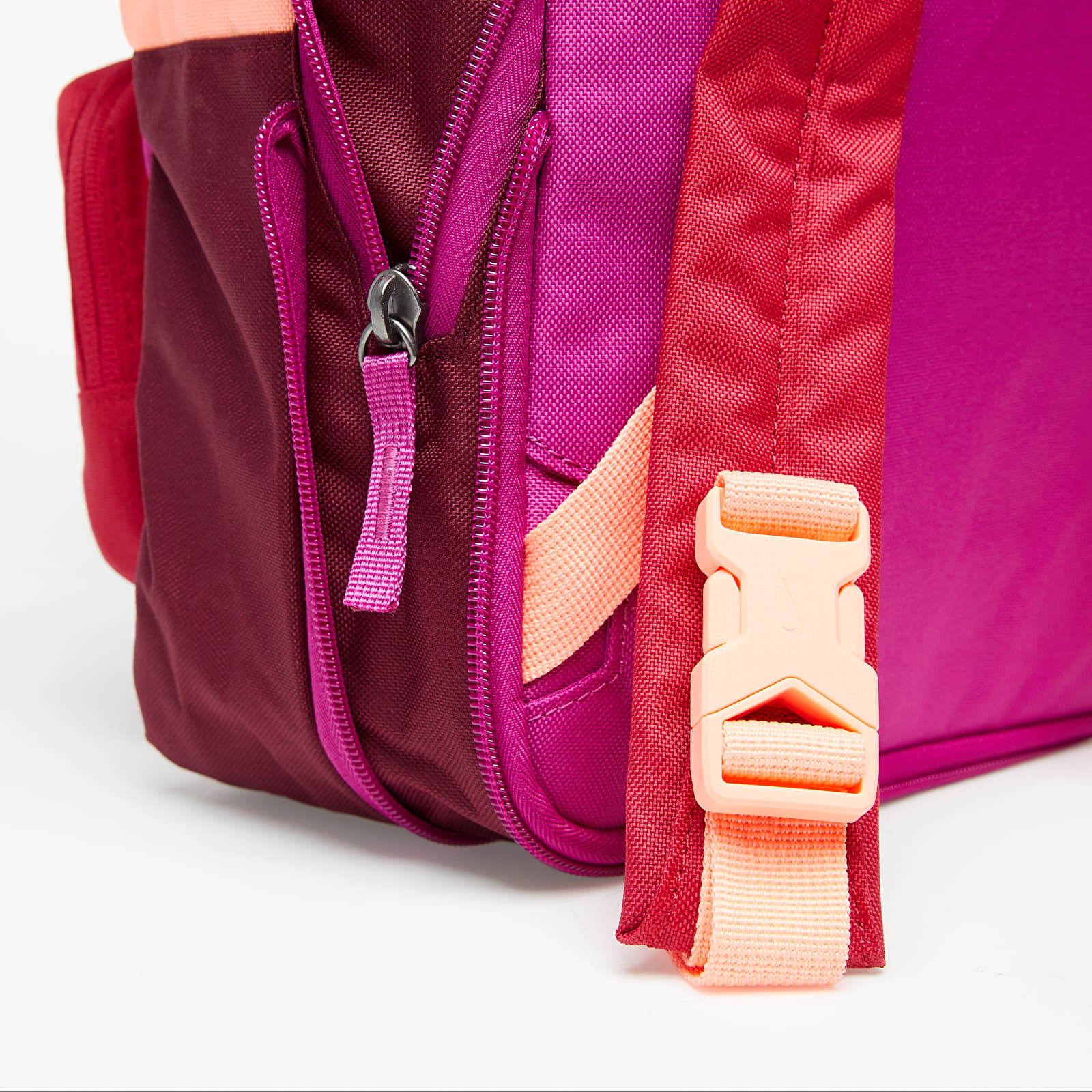 Nahrbtniki  Nike Tanjun Kids' Backpack Cactus Flower/ Cardinal Red/ Dark Beetroot