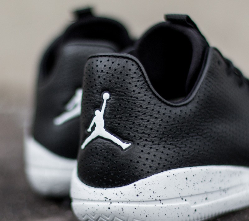 Men's shoes Jordan Eclipse Black/ White- Pure Platinum