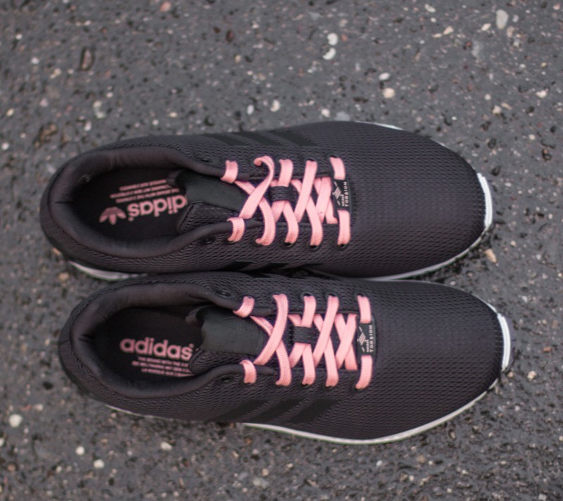 Zx flux schwarz on sale