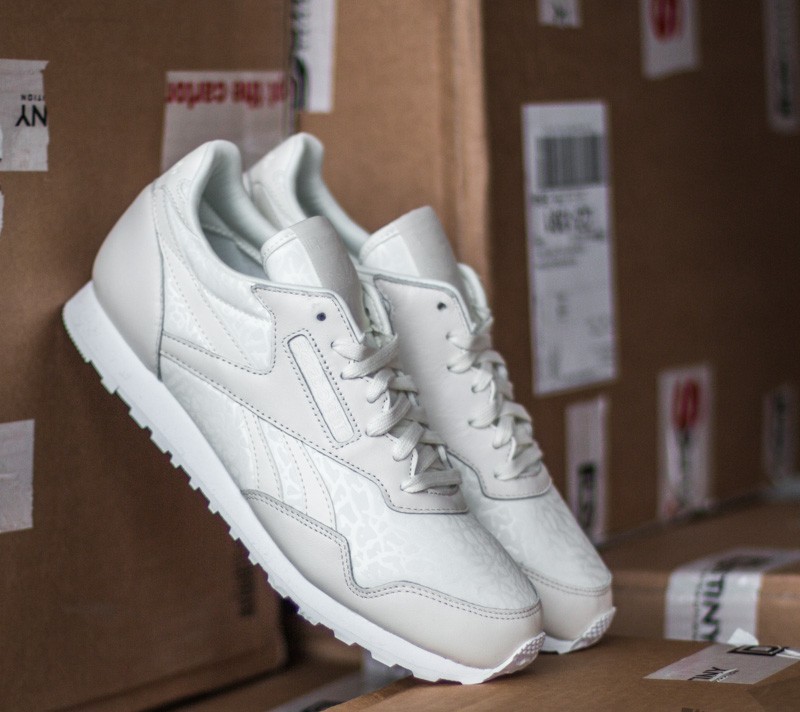 Reebok cn7448 deals