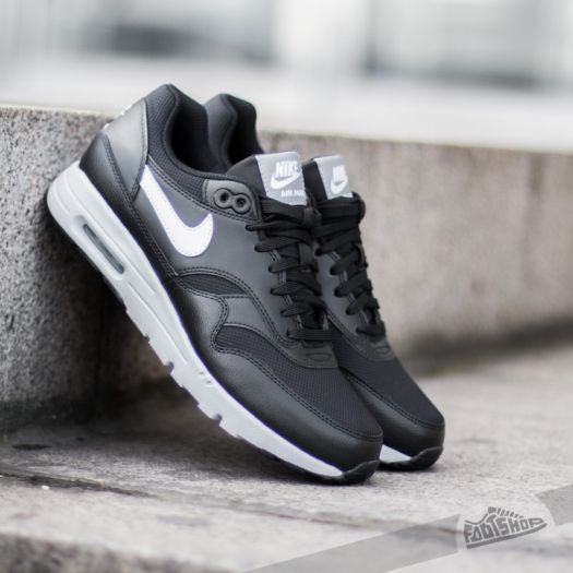 nike air max essential women's