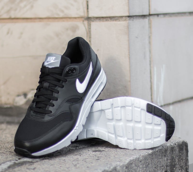 Dámske topánky a tenisky Nike W Air Max 1 Ultra Essentials Black/ White- Steal Th- Pure Platinum