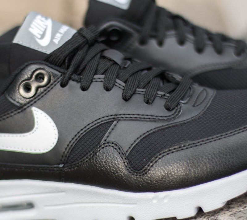 Dámske topánky a tenisky Nike W Air Max 1 Ultra Essentials Black/ White- Steal Th- Pure Platinum