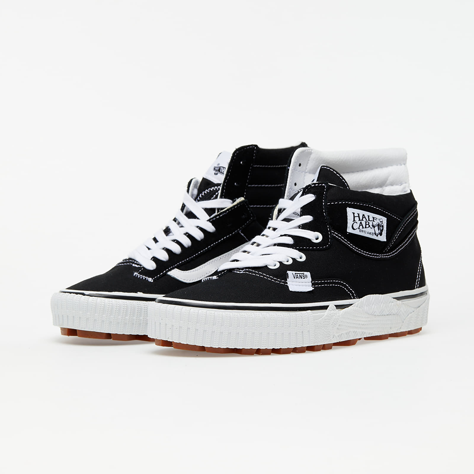 Men's shoes Vans Vault Cap Mash Hi LX (Suede/ Canvas) Black/ White