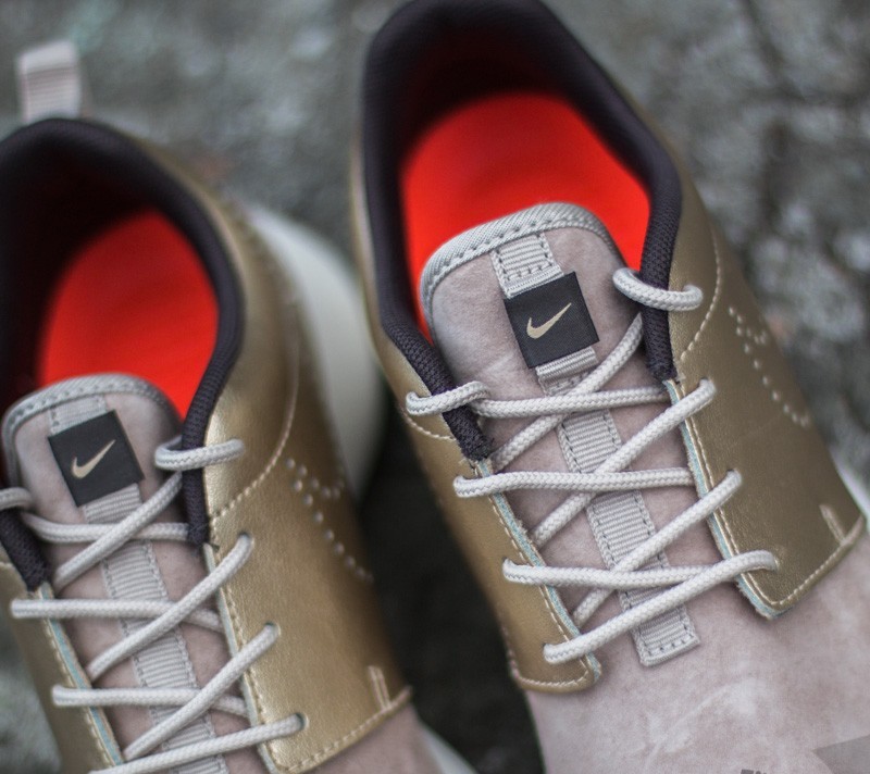 Damen Sneaker und Schuhe Nike Roshe One PRM Suede String/Metallic Gold Grain/Dark Storm