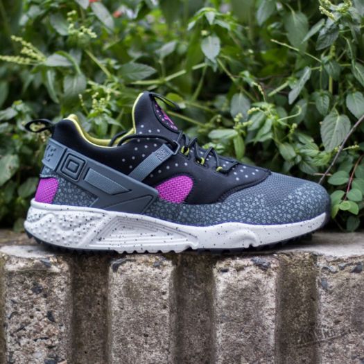 Nike huarache best sale ultra medium berry
