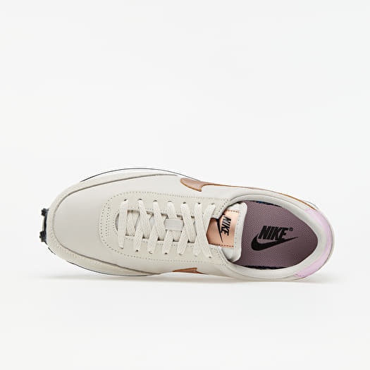 nike daybreak light orewood