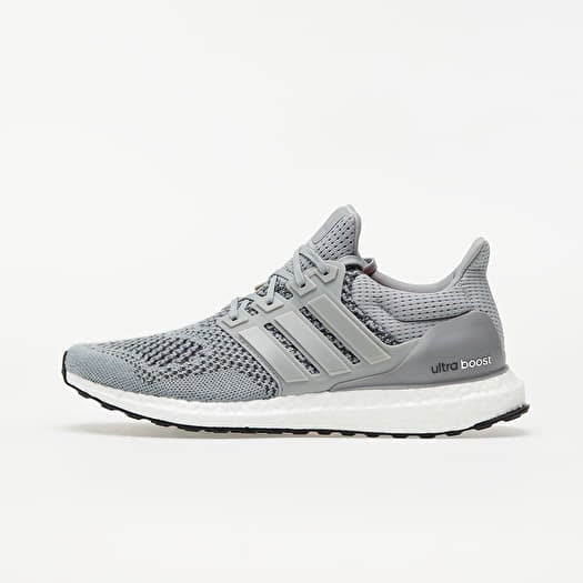 Footshop ultra shop boost