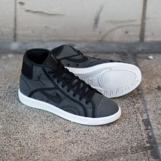 Air Jordan Skyhigh OG
