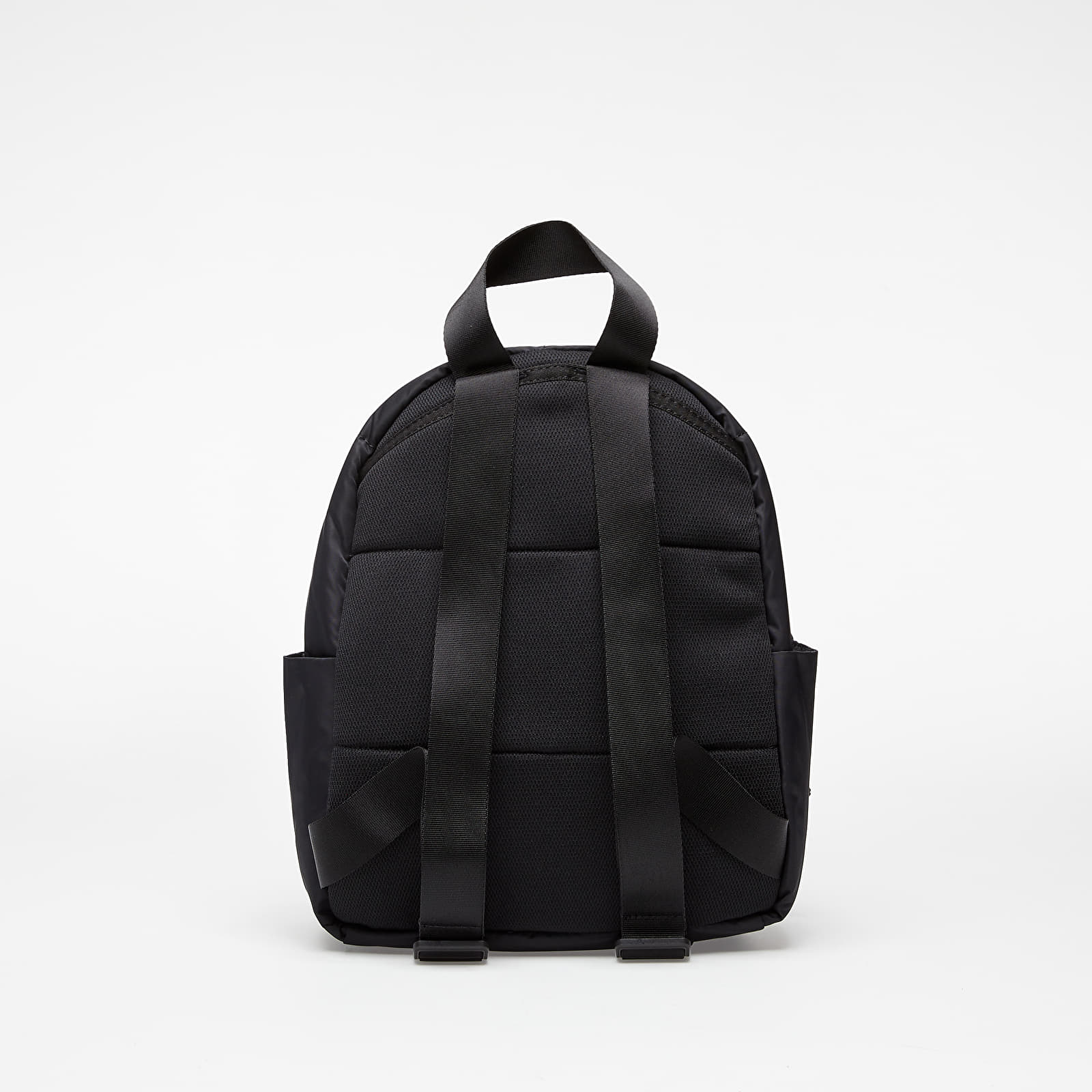 Nike sportswear essentials winterized mini backpack hotsell