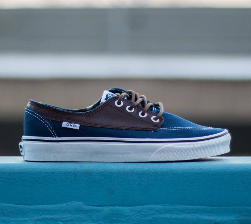 Women's shoes Vans Brigata (Leather/ Plaid) Estate Blue/ Potting Soil