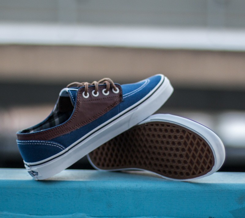 Women's shoes Vans Brigata (Leather/ Plaid) Estate Blue/ Potting Soil