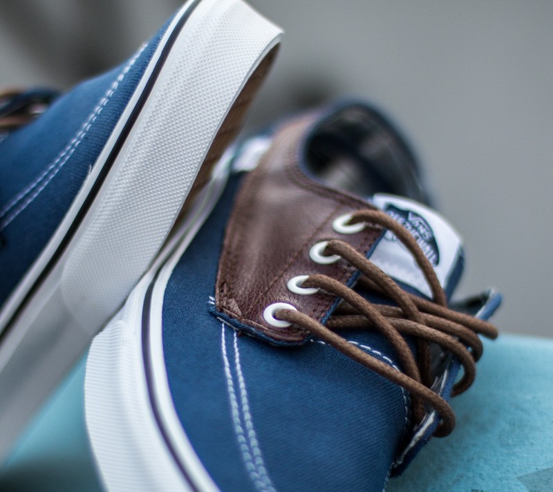 Women's shoes Vans Brigata (Leather/ Plaid) Estate Blue/ Potting Soil