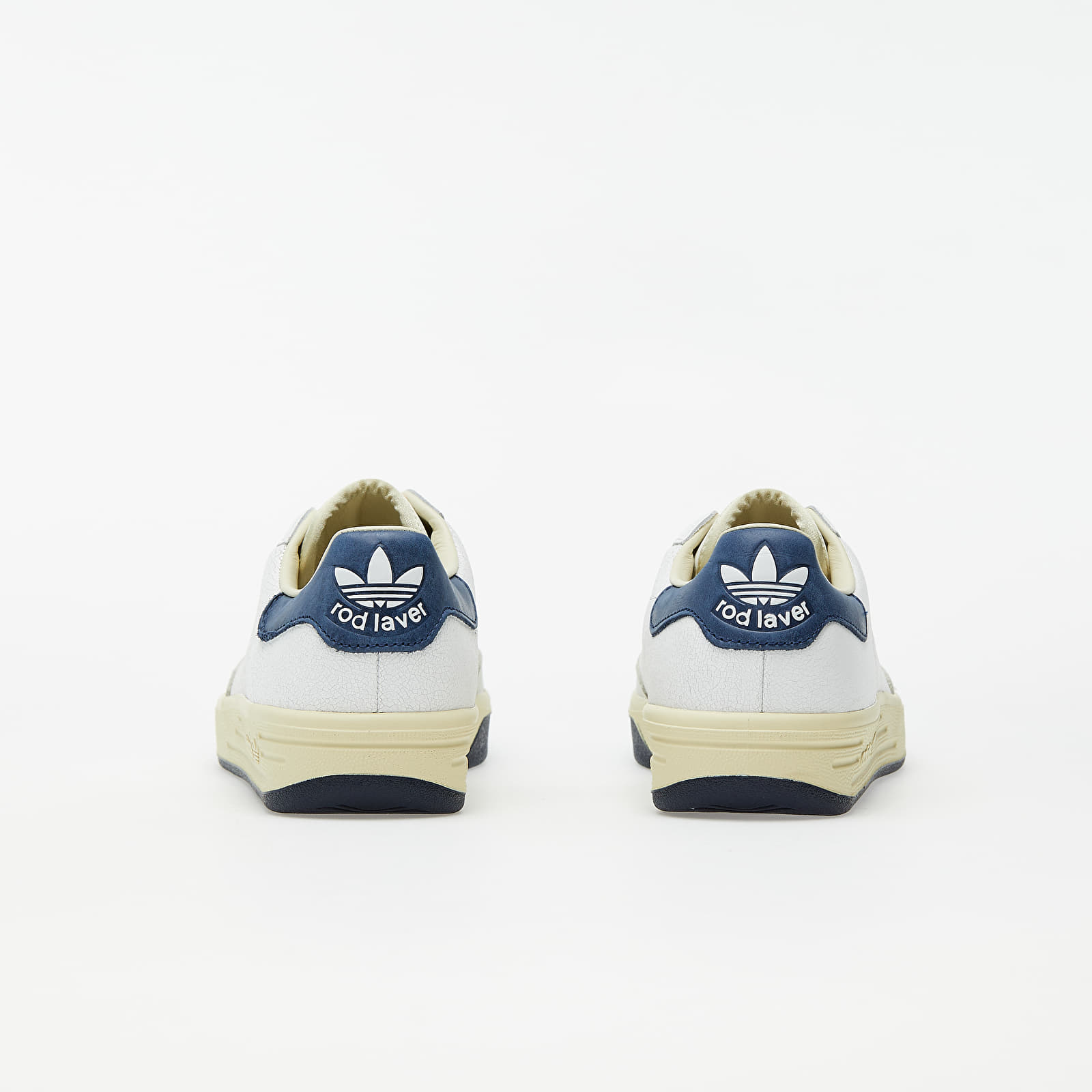 Men's shoes adidas Consortium Rod Laver Cracked Core White/ Core White/ Collegiate Navy