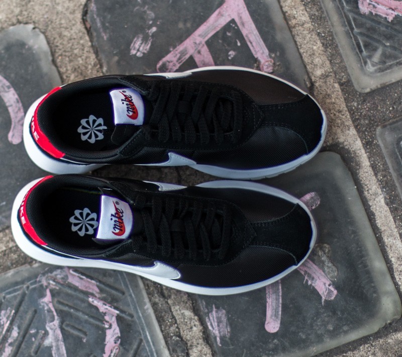 Women's shoes Nike W Roshe LD-1000 Black/ White- University Red- TM Red