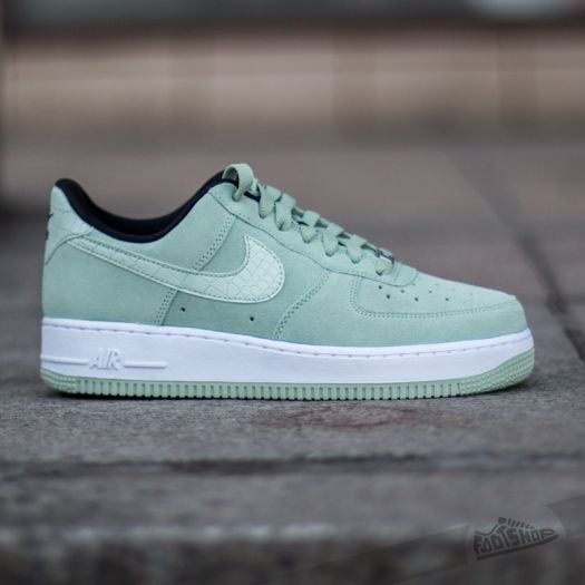 Nike w. air force 1 07 seasonal hotsell
