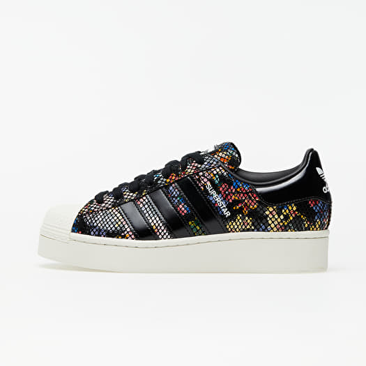 Chaussures et baskets femme adidas Superstar Bold W Core Black/ Off White/  Red