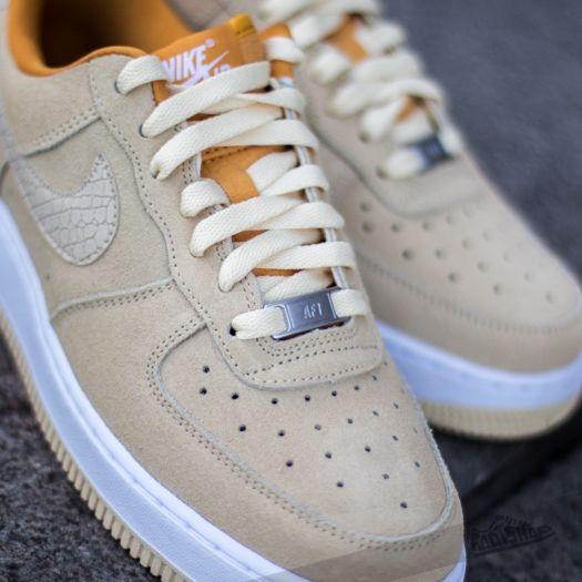 Yacht club air hot sale force 1