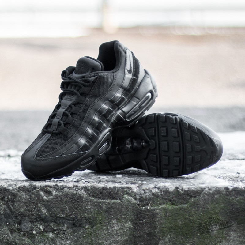 Nike Air Max 95 Essential Black/Black-Black | Footshop