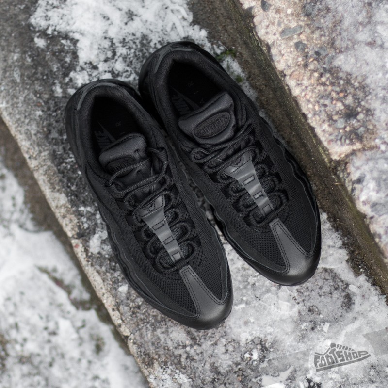 Nike Air Max 95 Essential Black/Black-Black | Footshop