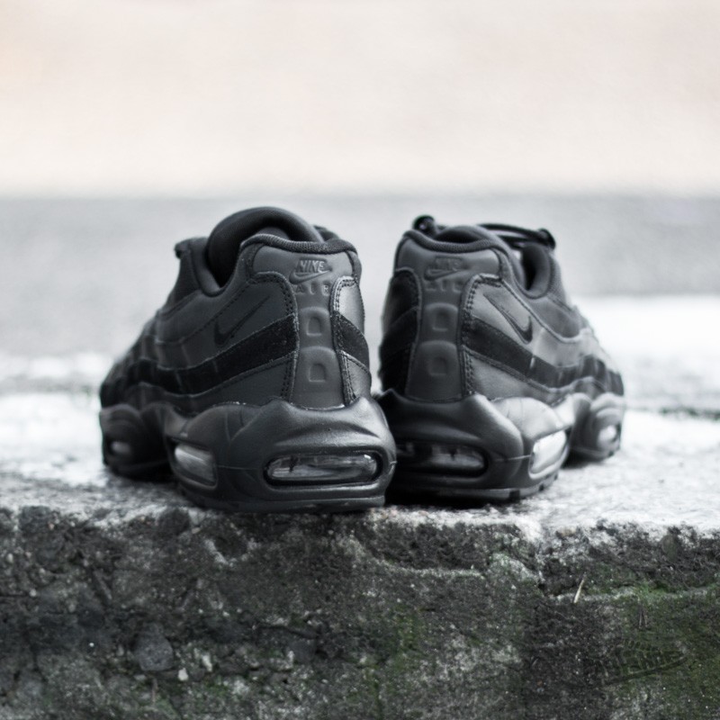 Nike Air Max 95 Essential Black/Black-Black | Footshop