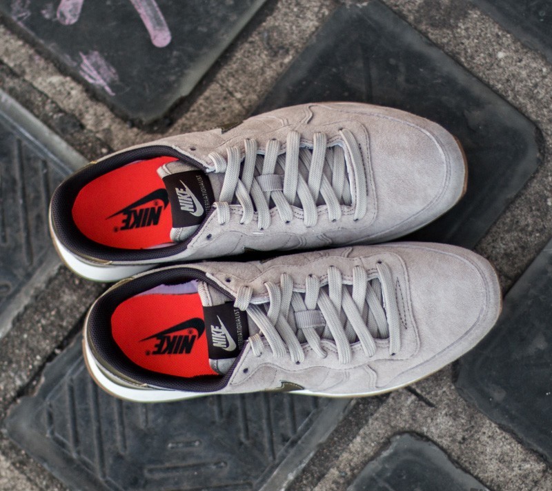 Nike internationalist trainers in mushroom deals with metallic trim