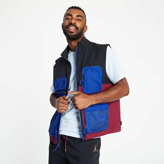 Nike ACG Men s Vest