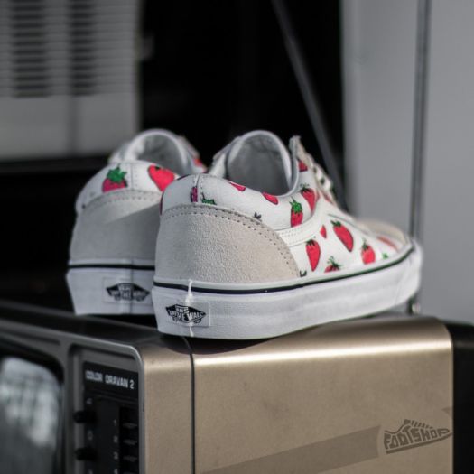 Strawberry vans old skool online