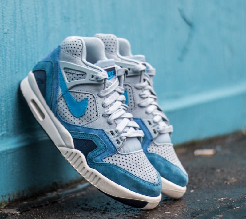 Men s shoes Nike Air Tech Challenge II QS Blue Grey Photo Blue Obsidian Summit White Footshop