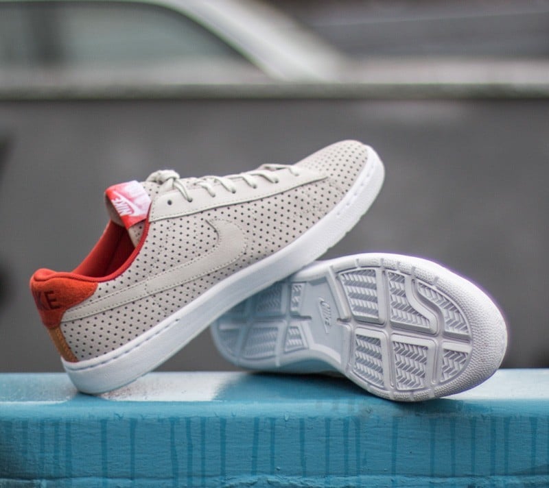 Vyriška avalynė Nike Tennis Classic Ultra QS Light Bone/ Light Bone Bright Citrus 