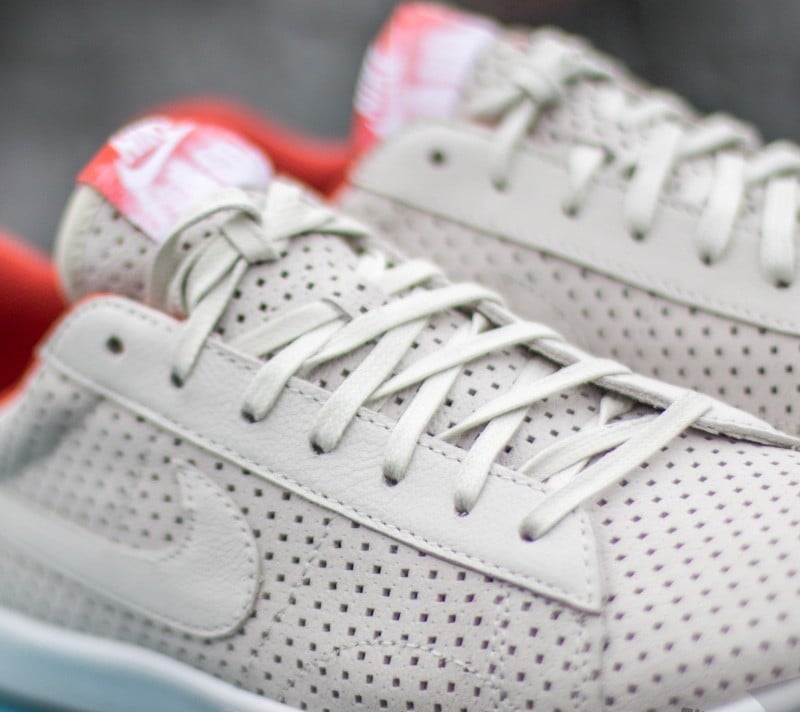 Vyriška avalynė Nike Tennis Classic Ultra QS Light Bone/ Light Bone Bright Citrus 