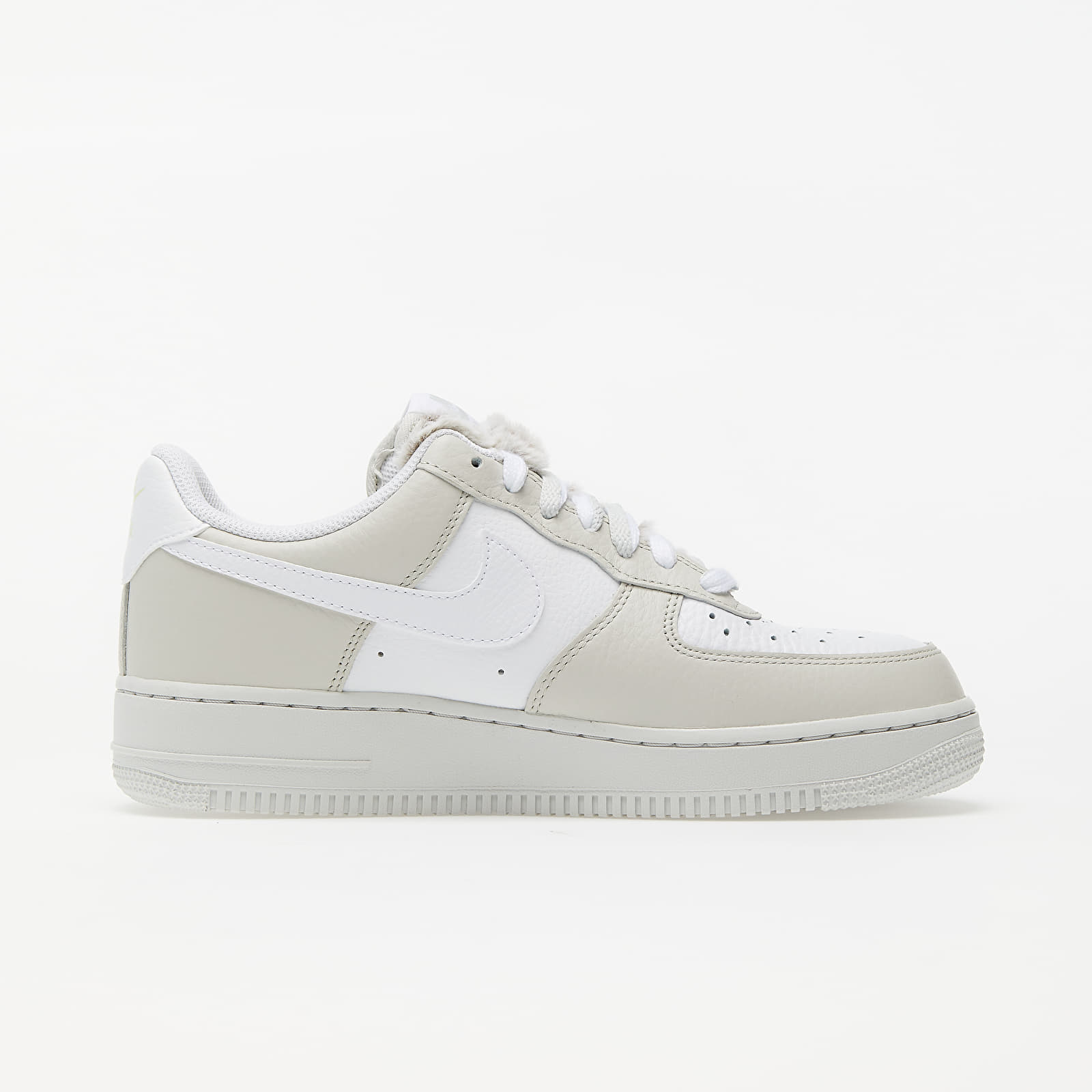 Zapatillas mujer Nike Wmns Air Force 1 '07 Light Bone/ White-Photon Dust-Life Lime