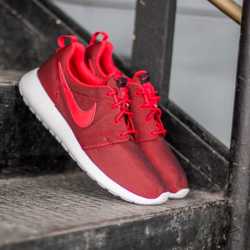 Nike Roshe One Premium University Red University Red Black