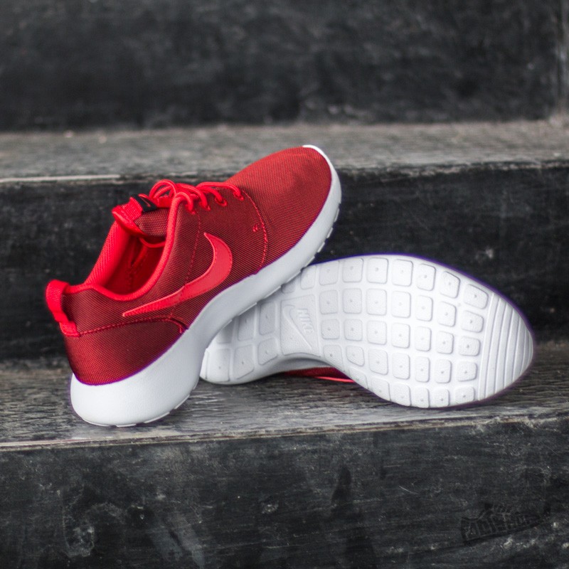 Nike Roshe One Premium University Red University Red Black