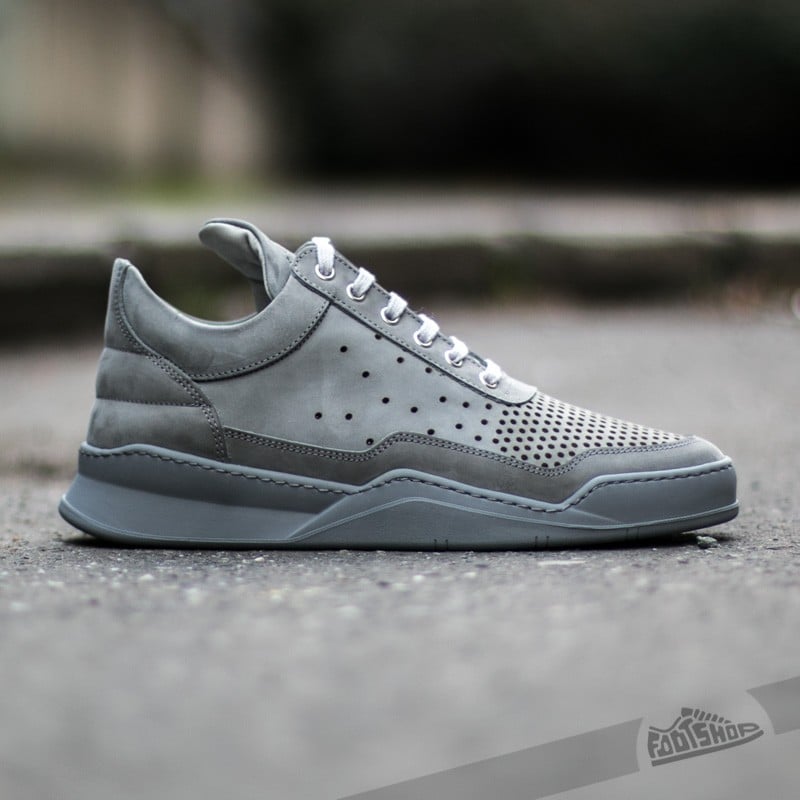 Filling pieces low top ghost gradient perforated outlet