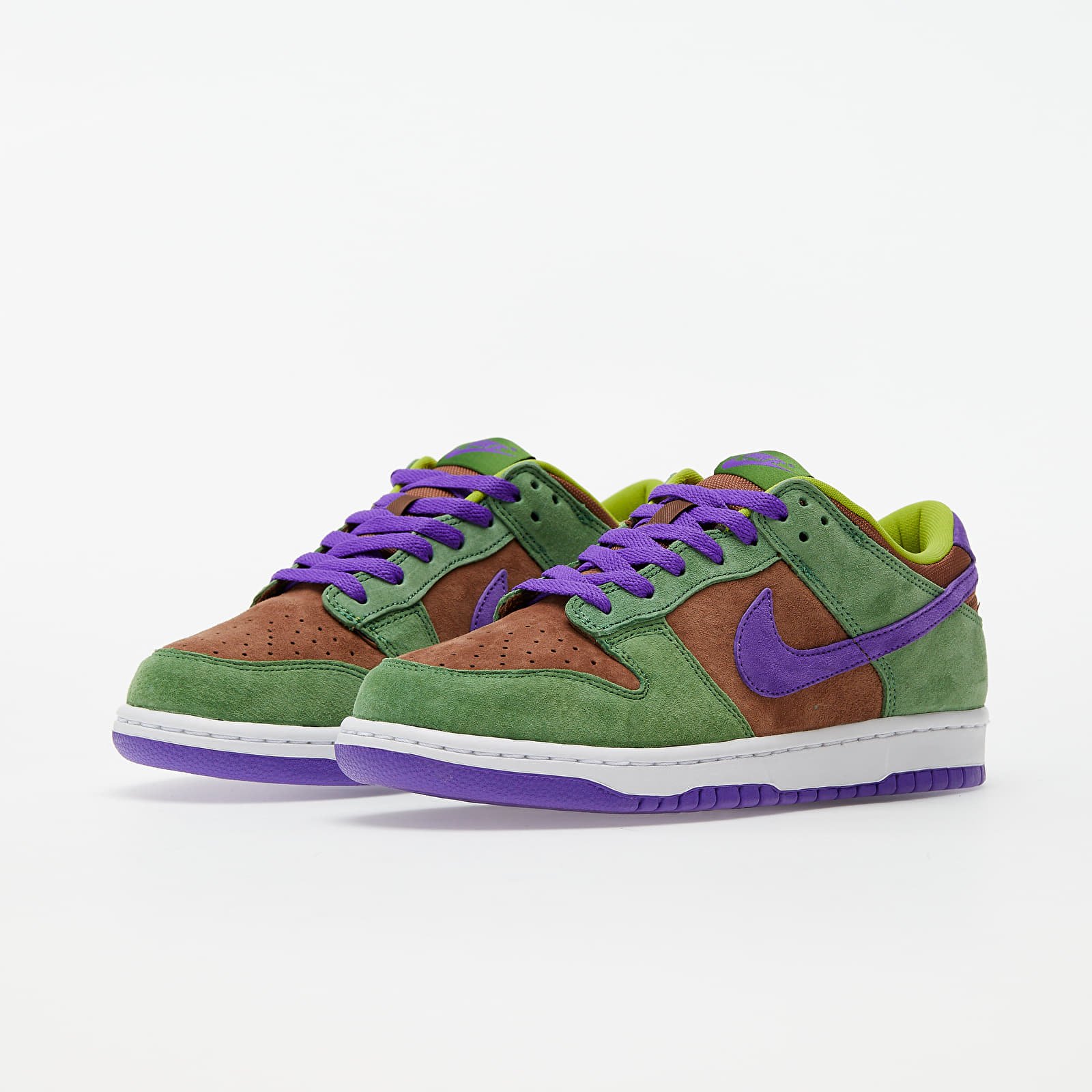 Ανδρικά παπούτσια Nike Dunk Low SP Veneer/ Deep Purple-Autumn Green